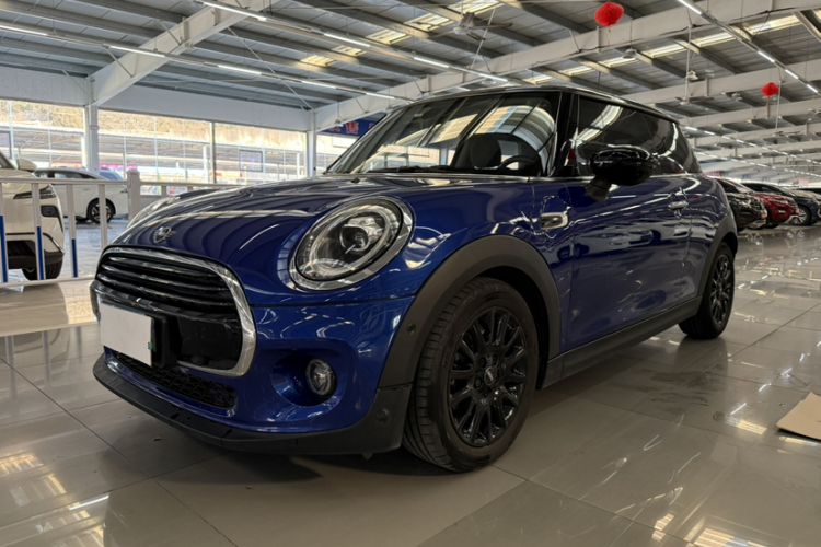 Used  MINI 2019 1.5T COOPER Classic Edition
