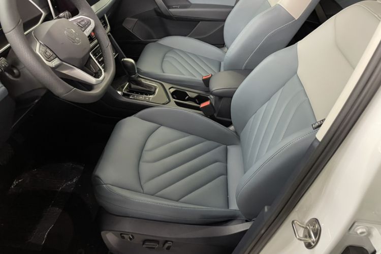 Used Volkswagen Tharu 2024 300TSI Two-Wheel-Drive Moon Luxury Edition
