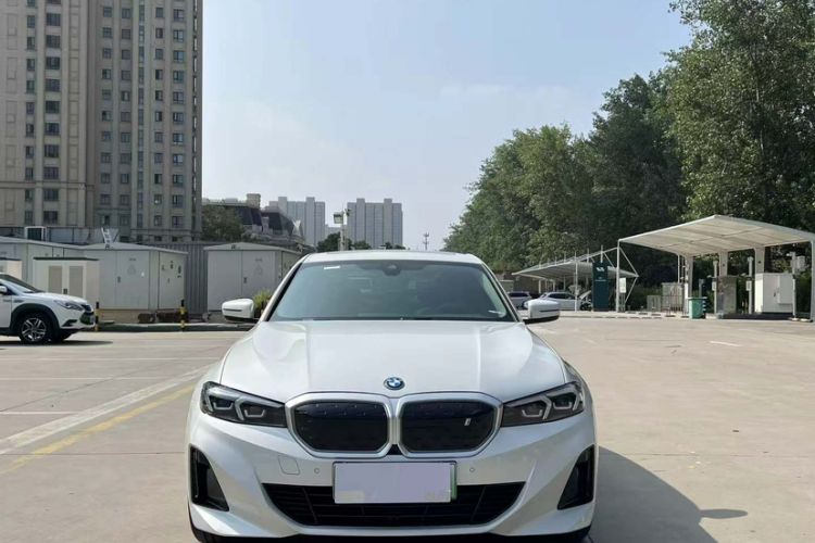 Used BMW i3 2024 eDrive 35 L
