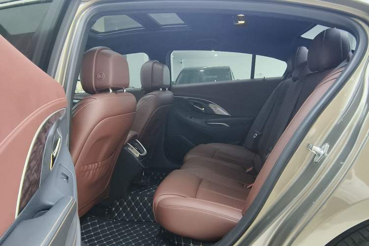 Used Buick LaCrosse 2013 2.4L SIDI Elite Comfort Version
