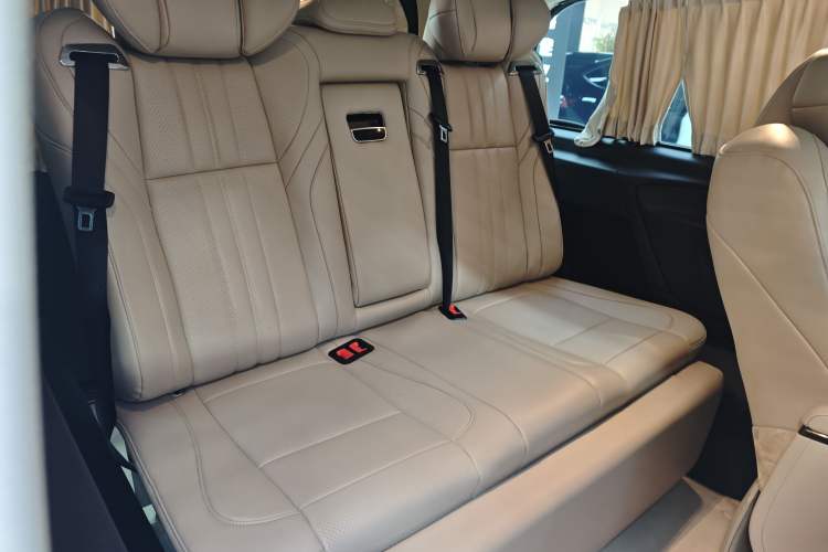 Used Mercedes-Benz Vito 2023 2.0T Business Version 7 Seats