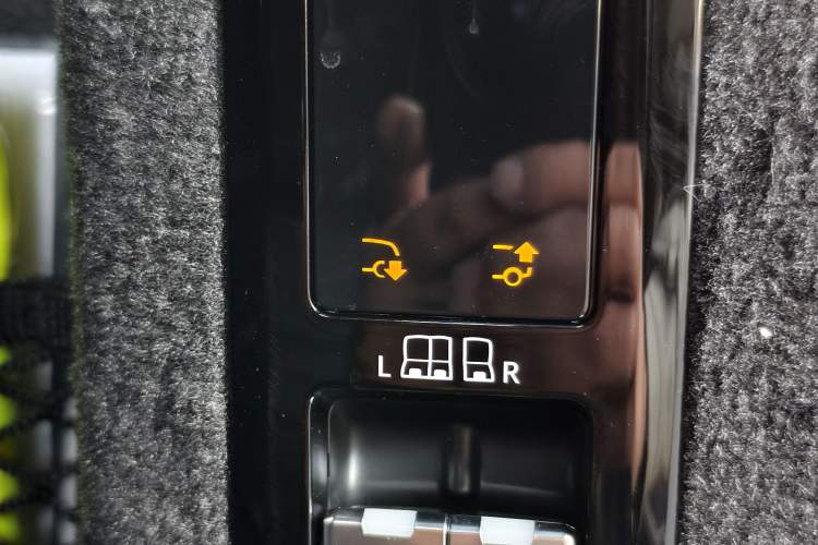 Used Land Rover Range Rover Sport 2024 400PS Flagship Edition
