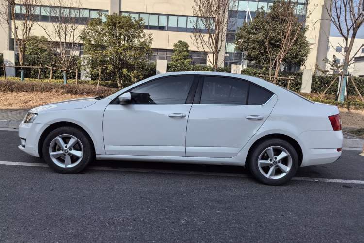 Used Skoda Octavia 2015 1.6L Automatic Yijie Edition