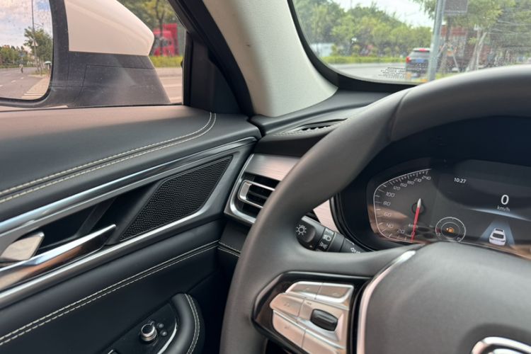 Used Changan CS85 COUPE 2019 1.5T DCT Version China VI Standard
