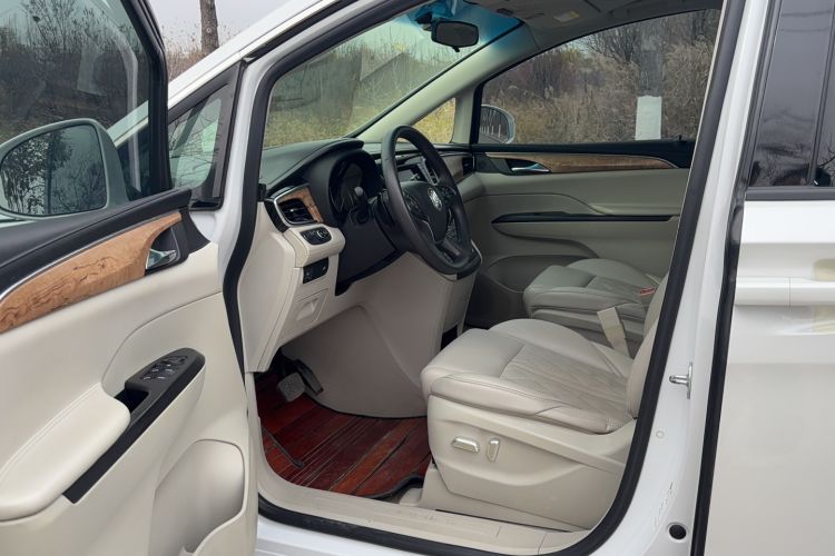 Used Buick GL8 2018 ES 28T Comfort Model China VI Standard