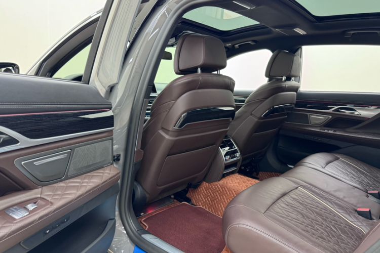 Used BMW 7 Series 2021 740Li Leading Model M Sport Package
