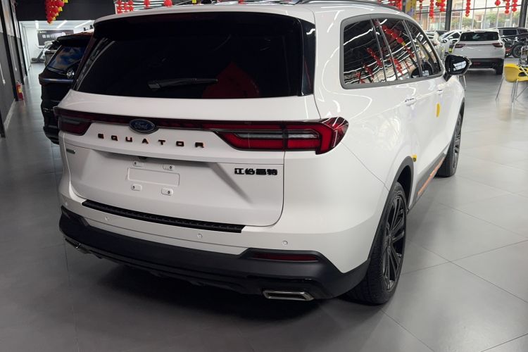 Used Ford Equator 2023 EcoBoost 225 Obsidian Orange Edition Prestige 7-Seater (2/2/3)
