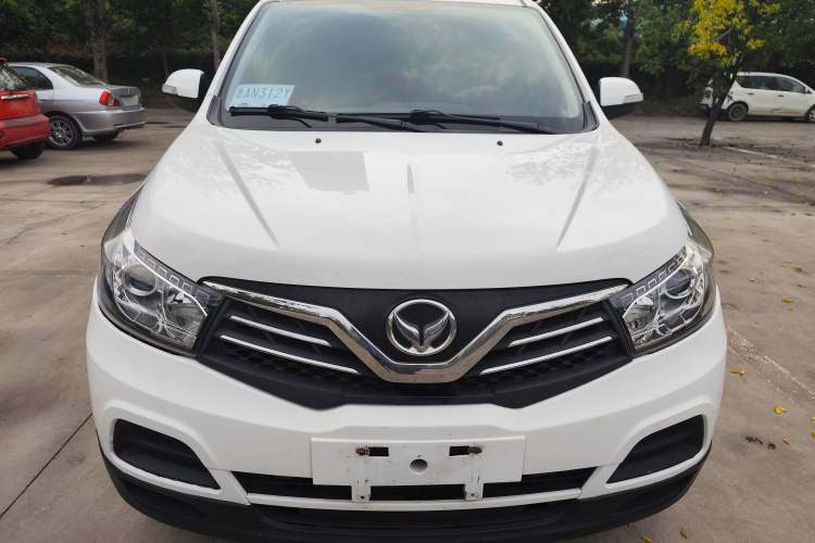 Used HYOSOW S2 2015 1.5L Manual Luxury Model China IV Standard
