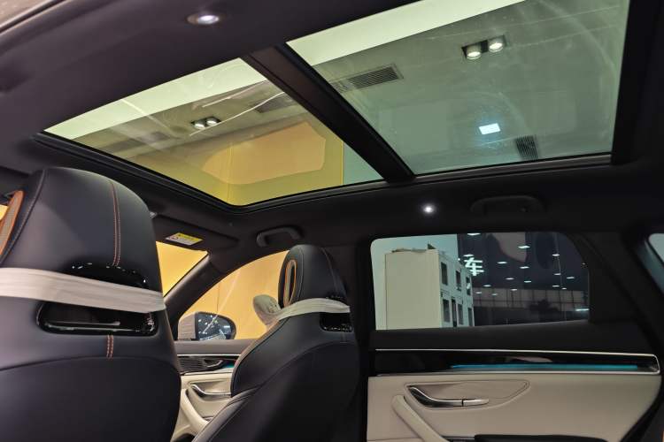 Used BYD Song PLUS New Energy 2023 Champion Edition EV 520KM Flagship Model
