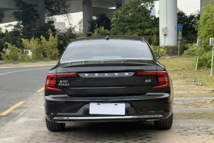 Used Volvo S90 2021 B5 Zhiyuan Luxury Edition
