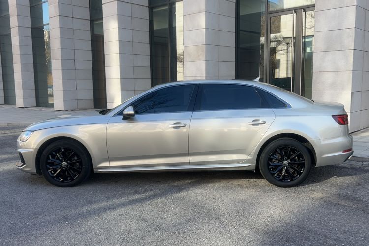 Used Audi A4L 2019 40 TFSI Ambition China VI
