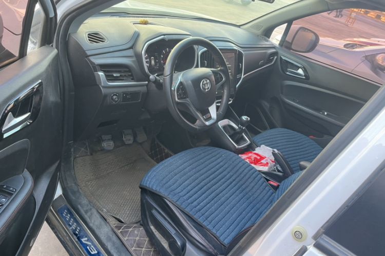 Used Brilliance V3 2020 1.6L Manual Smart Starry Edition
