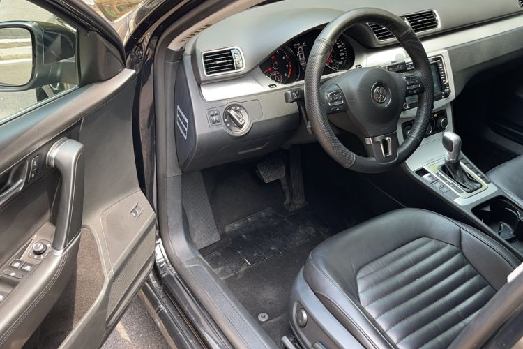 Used Volkswagen Magotan 2016 1.8TSI Smart Comfort Model
