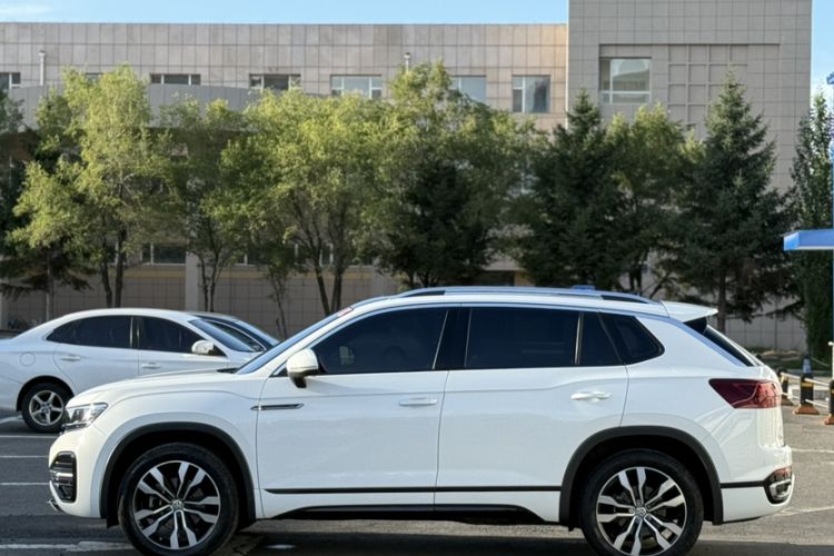 Used Volkswagen Tayron 2020 380TSI All-Wheel Drive R-Line Connected Version
