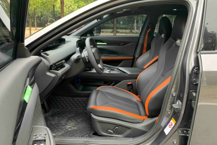 Used Changan UNI-V 2023 1.5T Prestige Model
