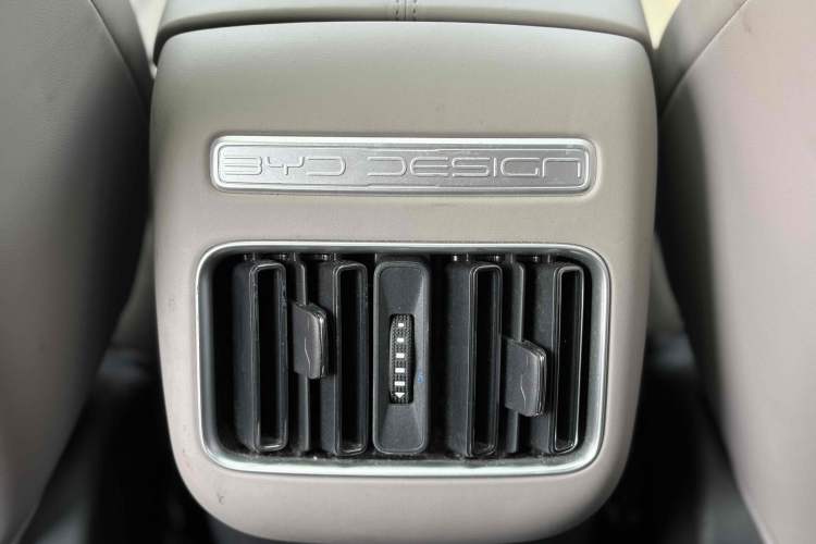 Used BYD Song Pro New Energy 2023 Champion Edition DM-i 110KM Excellence Model
