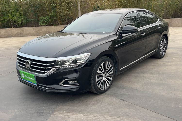 Used Volkswagen Passat 2019 330TSI Luxury Edition China VI Standard
