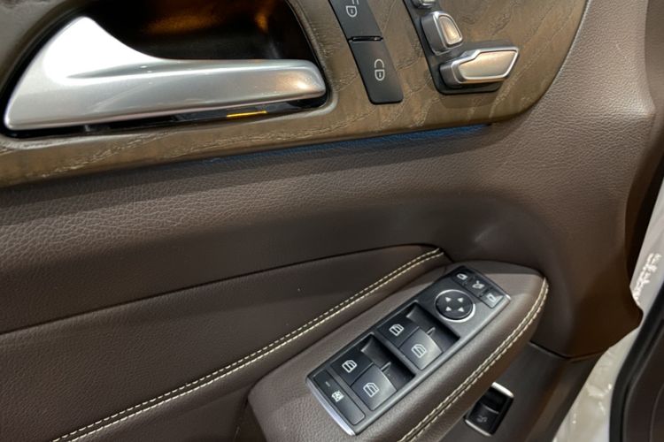 Used Mercedes-Benz GLE 2017 GLE 400 4MATIC
