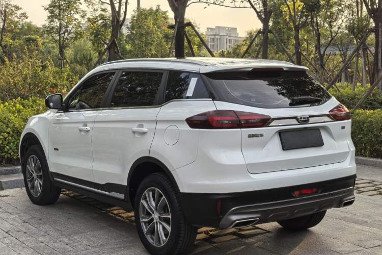 Used Geely Auto Emgrand X7 Sport 2020 1.8TD DCT Two-Wheel Drive Smart Connect 4G-Enabled Version

