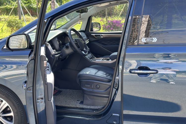 Used GAC Trumpchi M8 2019 320T Ultimate Edition
