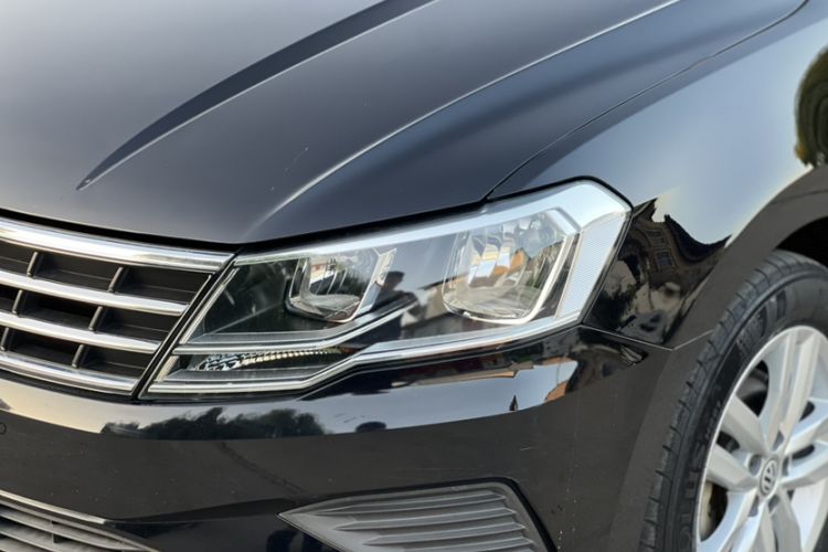 Used Volkswagen Jetta 2019 Dream Edition 1.5L Automatic Fashionable Version
