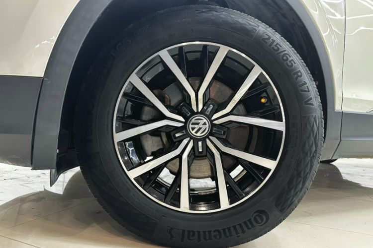 Used Volkswagen Tiguan L 2018 330TSI Automatic Two-Wheel Drive Luxury Edition
