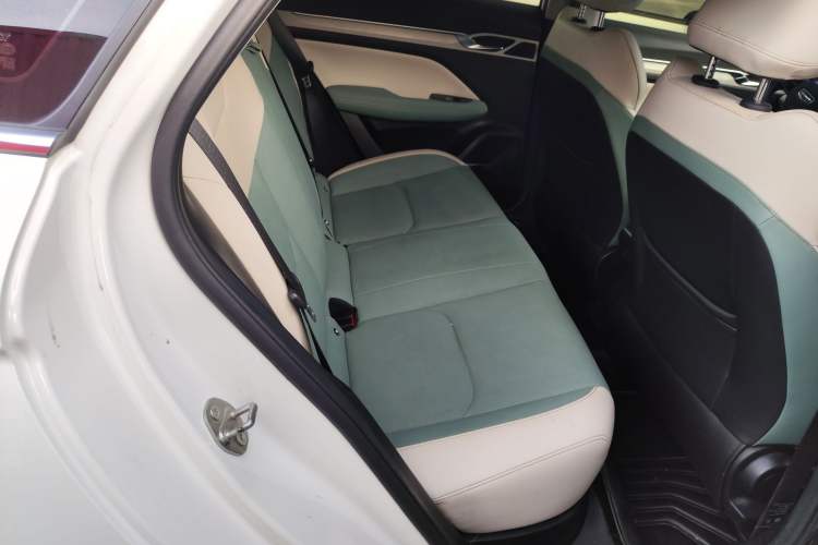 Used Geely Auto Emgrand L HiP 2022 1.5TD-DHT Pro 100KM Super Rui
