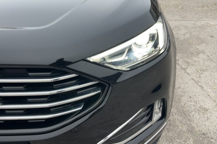 Used Ford Edge 2020 EcoBoost 245 Two-Wheel Drive Titanium 7-Seater
