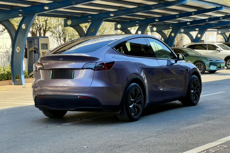 Used Tesla Model Y 2023 Rear-Wheel-Drive Version
