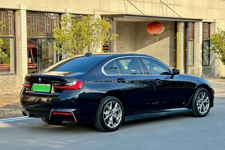 Used BMW i3 2022 eDrive 35 L
