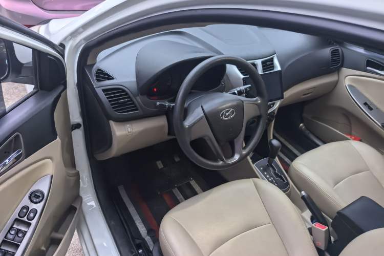 Used Hyundai Verna 2014 1.4L Automatic Smart GLS
