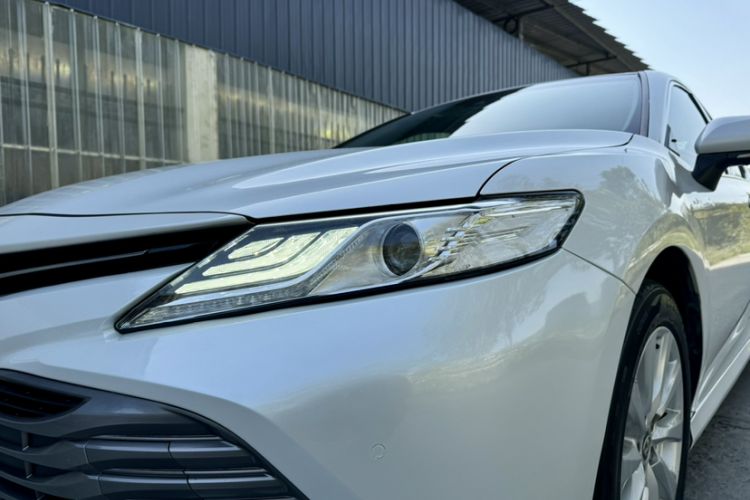 Used Toyota Camry 2018 2.0G Luxury Edition
