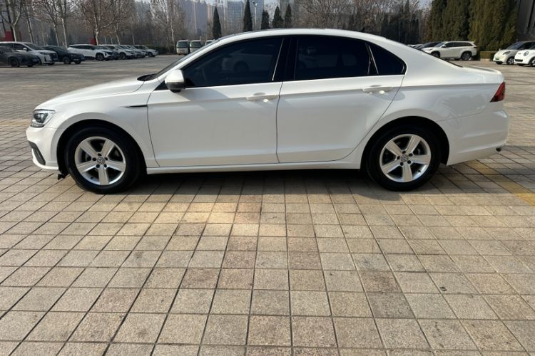 Used Volkswagen Lamando 2019 230TSI DSG Fashion Edition China V Standard
