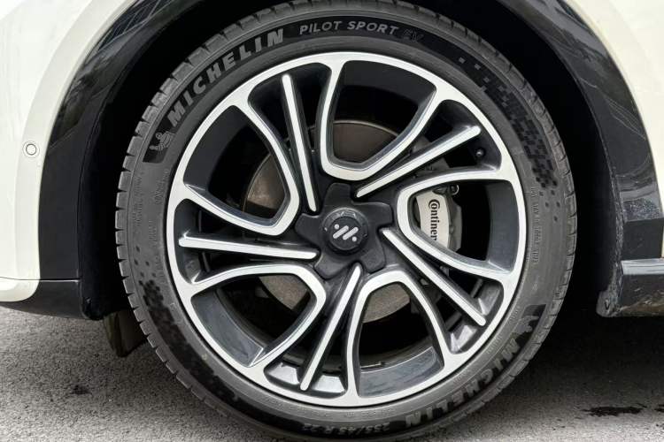 Used  LS7 2025 New Edition Ultra
