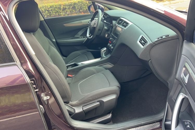 Used  6 2016 1.6T Elegant Edition THP160