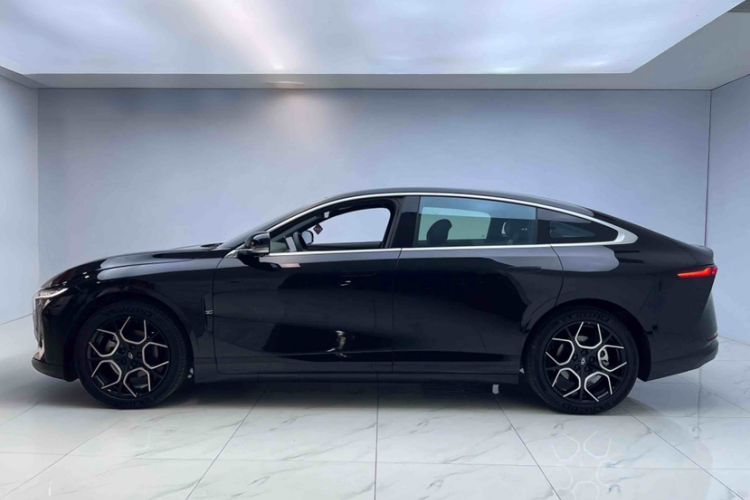 Used  A07 2024 Pure Electric "True Fragrance" Edition 515 Prestige Model
