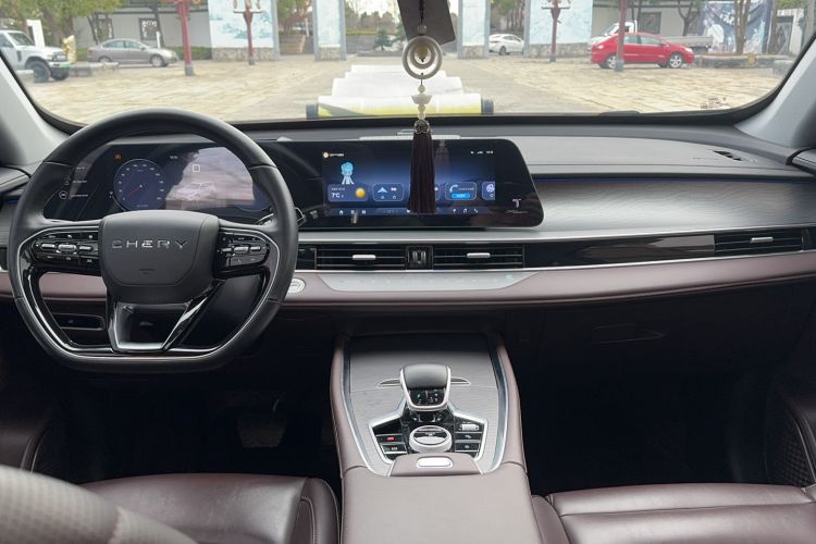 Used Chery Tiggo 8 PRO 2024 Champion Edition 390T Two-Wheel Drive Peak Version 5 Seats
