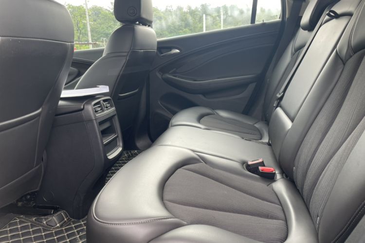 Used Buick Envision 2018 20T Two-Wheel-Drive Leading Model
