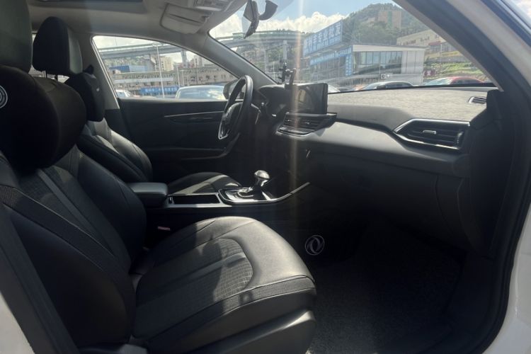 Used Dongfeng Aeolus Yixuan 2020 230T Automatic Glare-Proof Dark Knight Edition
