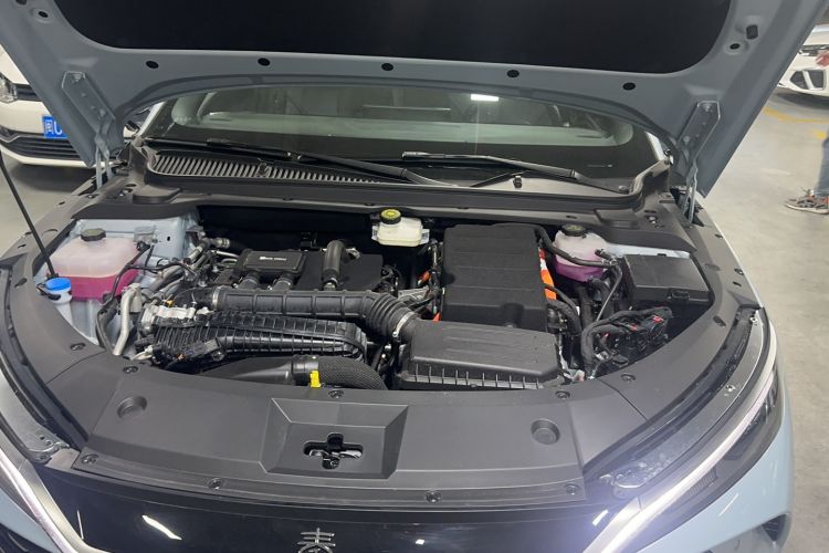 Used BYD Qin L 2025 DM-i Smart Drive 120KM Superior Model
