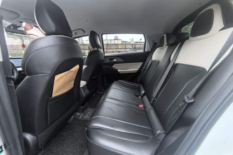 Used Geometry E Firefly 2024 301km Starlight