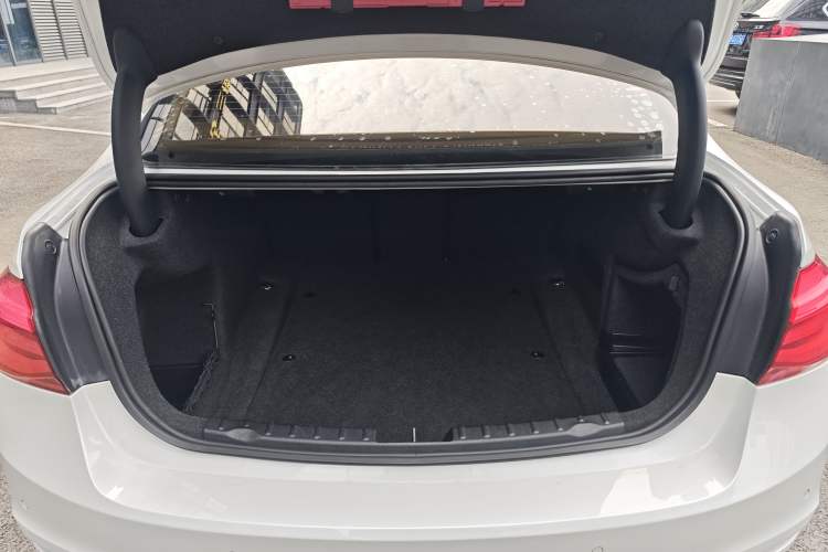 TDK.VehicleDetails.img