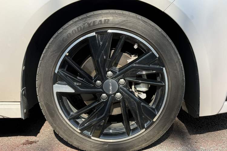 Used Lynk & Co 03 2023 1.5TD DCT JingPro
