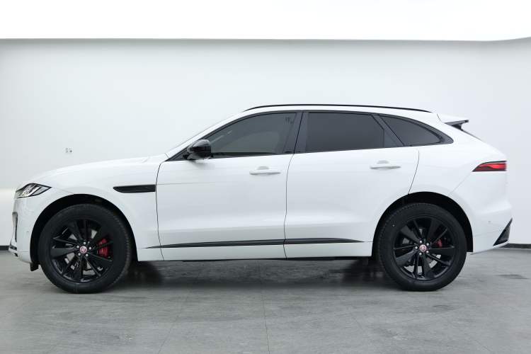Used Jaguar F-PACE 2022 P250 R-Dynamic BLACK
