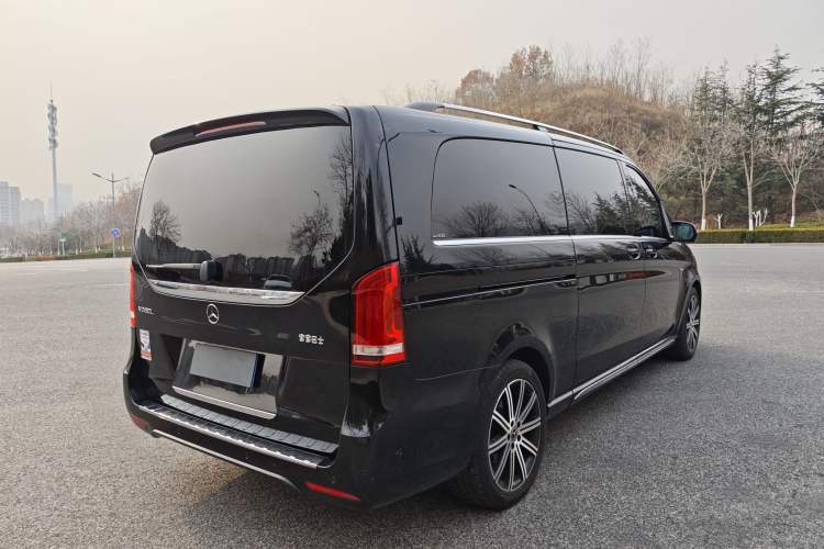 Used Mercedes-Benz V-Class 2021 V 260 L Long-wheelbase Luxury Edition