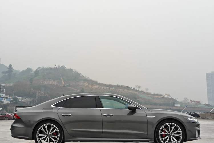 Used Audi A7L 2024 45TFSI quattro S-line Visionary Edition Flow Crystal Package