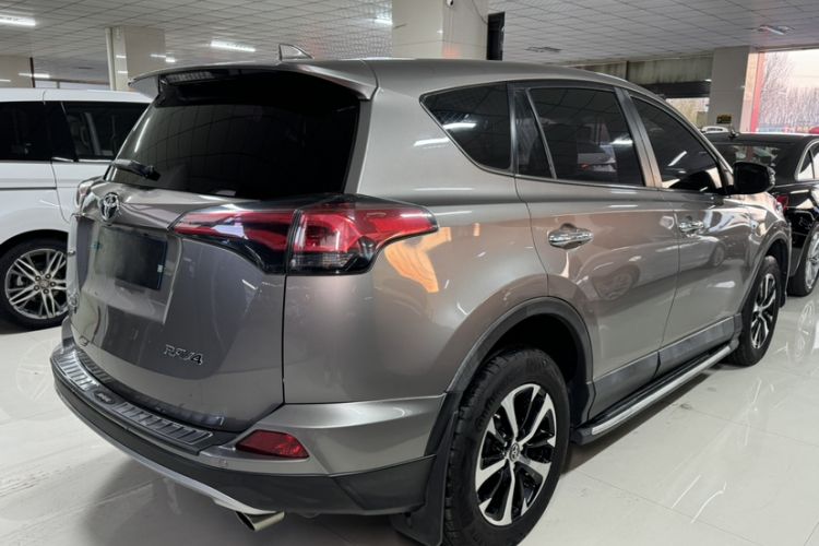 Used Toyota RAV4 2016 2.0L CVT Two-Wheel Drive Smart Edition China V Standard
