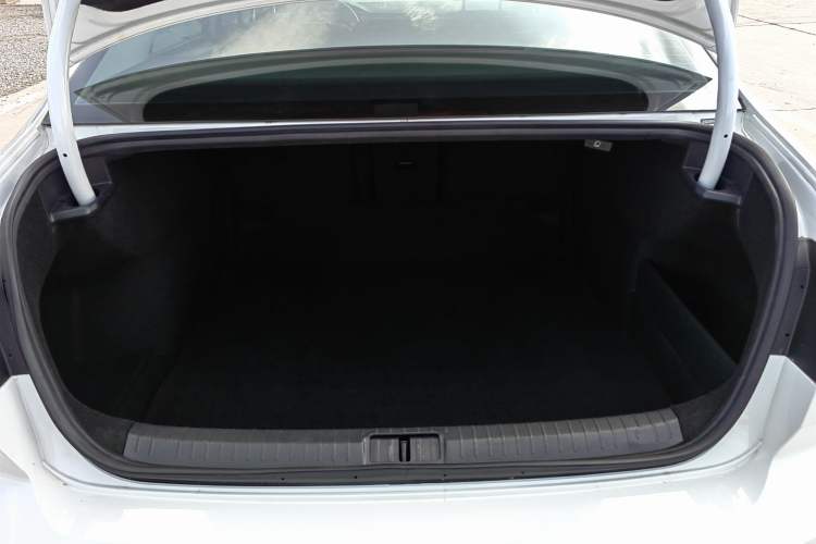 Used Volkswagen Magotan 2020 330TSI DSG Leading Model
