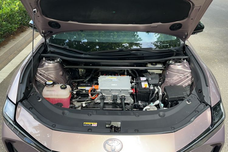 Used Toyota bZ3 2023 616 km Long-Range Premium
