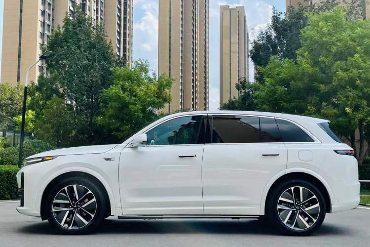 Used Li Auto L7 2023 Air model
